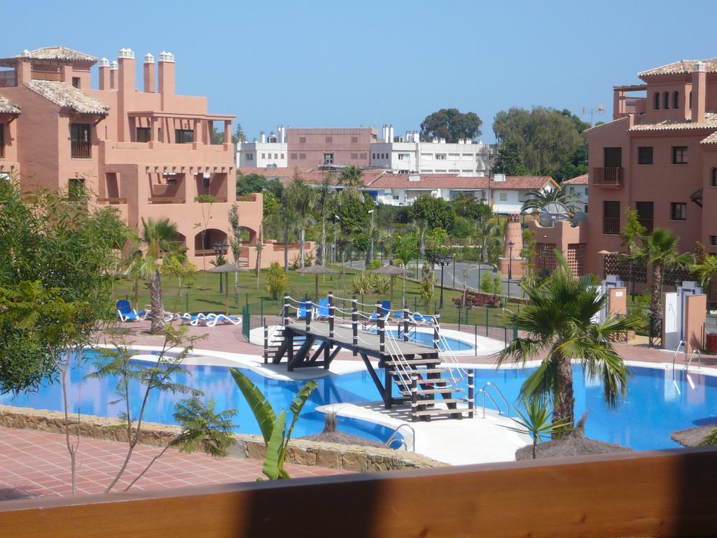 Hacienda Del Sol Apartment Estepona Esterno foto