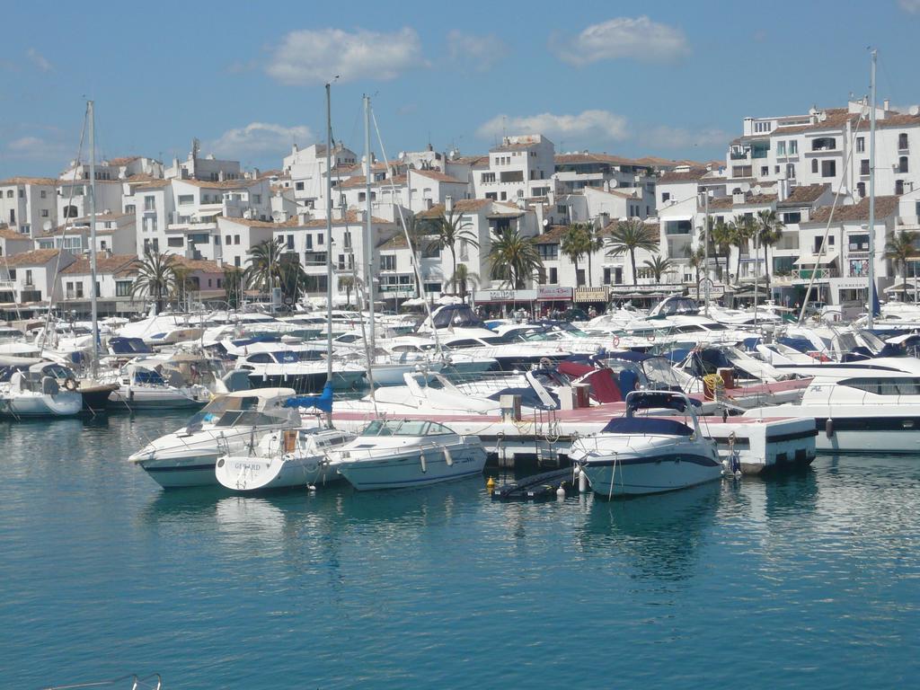 Hacienda Del Sol Apartment Estepona Esterno foto